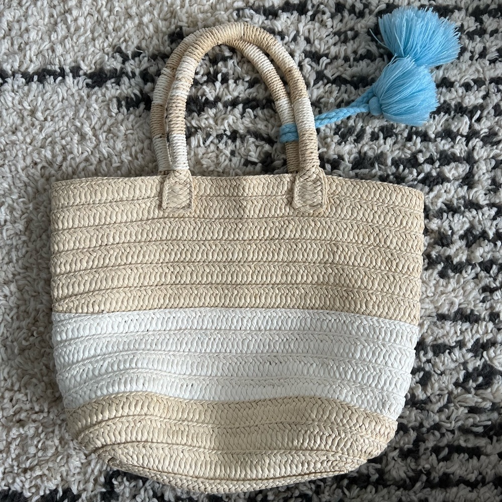 Altru Made For Good Handwoven Straw Bag